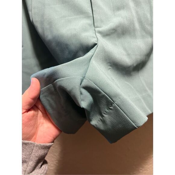 A New Day Stretch Midi Shorts 4” Inseam Woman’s Size 16 NEW - Picture 4 of 11